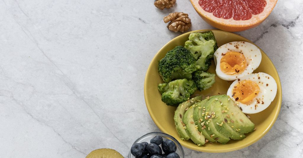 11 best superfoods for weight loss and weight management – chicken eggs